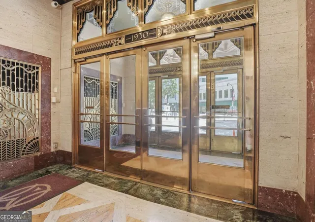 5th image of 32 Peachtree St Nw #703, Atlanta, GA 30303 | MLS# 10818054
