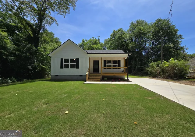 Homes for sale in Summerville, GA | 121 Lewis St, Summerville, GA 30747 | MLS# 10778188