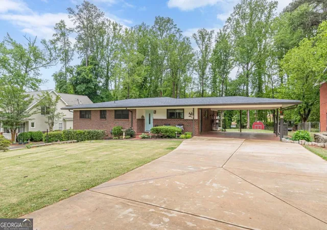 1st image of 3499 Fairway Dr, Atlanta, GA 30337 | MLS# 10818393