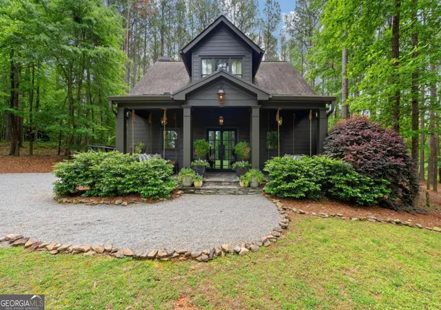 3rd image of 931 Blalock Lakes Dr, Newnan, GA 30263 | MLS# 10803560
