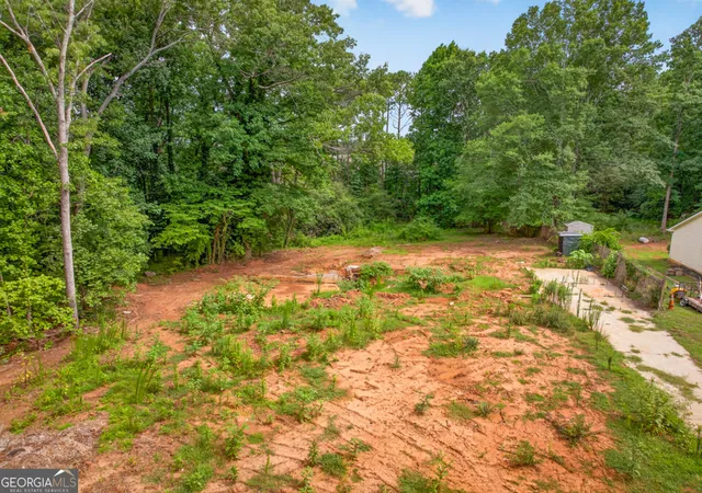 Photo 3 of Sale Pending at 1181 Owen Cir, Sugar Hill, GA 30518 | MLS# 10804282 | Listing updated on 2026-09-19
