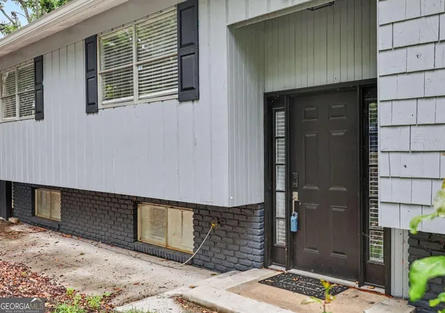 Photo 3 of Single family home for sale at 2276 Skyline Dr, Gainesville, GA 30501 | MLS# 10822157 | Listing updated on 2026-08-22