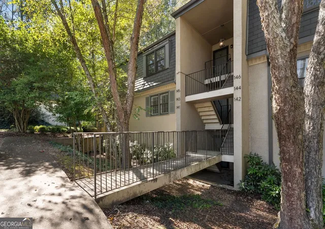 4th image of 143 Amherst Pl Nw, Atlanta, GA 30327 | MLS# 10630336