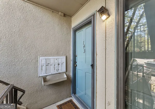 5th image of 143 Amherst Pl Nw, Atlanta, GA 30327 | MLS# 10630336