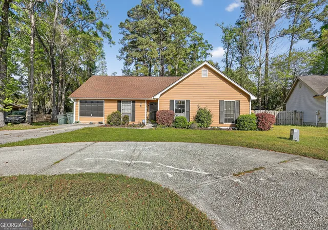Photo 1 of Single family home for sale at 6 N Nicholson Cir, Savannah, GA 31419 | MLS# 10793279 | Listing updated on 2026-07-09