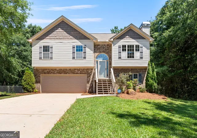 Homes for sale in Locust Grove, GA | 1220 Destiny Ct, Locust Grove, GA 30248 | MLS# 10794653