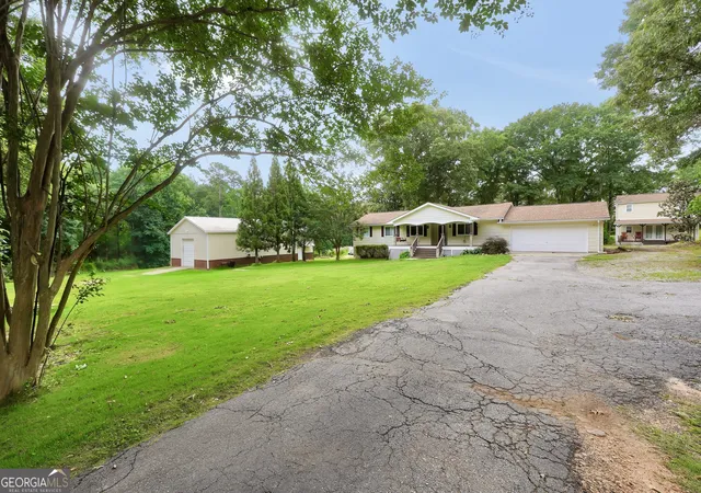 1st image of 122 E Knight Rd, Mcdonough, GA 30252 | MLS# 10817133
