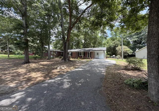 Homes for sale in Winder, GA | 135 Martha St, Winder, GA 30680 | MLS# 10797482