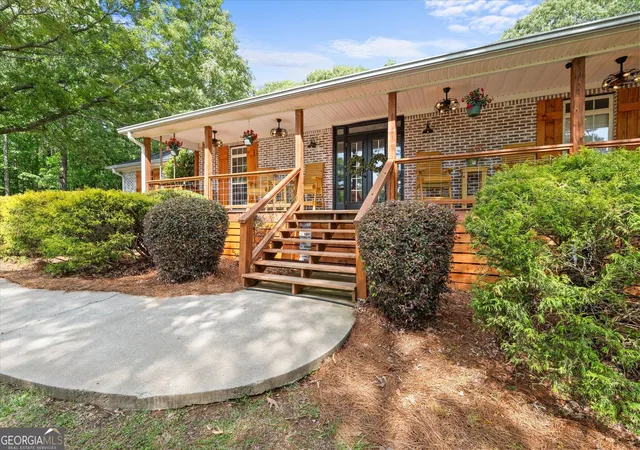 3rd image of 6540 Post Rd, Douglasville, GA 30135 | MLS# 10756060