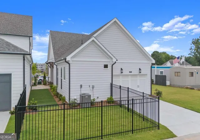 60th image of 1020 Eastman Ct, Hoschton, GA 30548 | MLS# 10823463