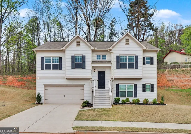 Homes for sale in Cartersville, GA | 176 Malbone St Sw, Cartersville, GA 30120 | MLS# 10724250