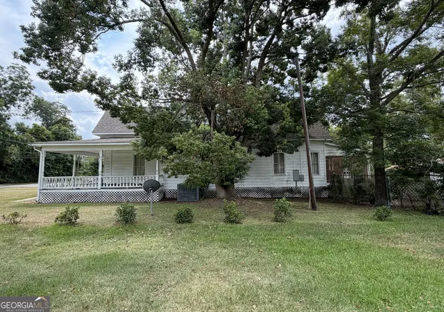 Photo 4 of Single family home for sale at 506 River St, Valdosta, GA 31601 | MLS# 10815921 | Listing updated on 2026-08-27