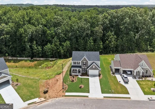Photo 2 of Sale Pending at 208 Pickens Bluff Ln, Hiram, GA 30141 | MLS# 10823790 | Listing updated on 2026-09-18