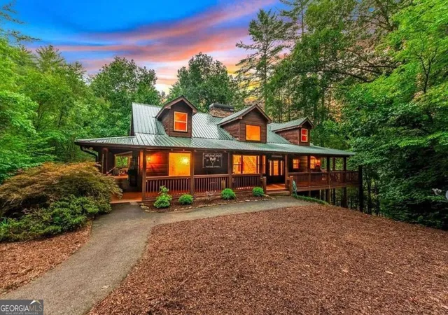 Photo 1 of Mansion for sale at 390 Twin Creeks, Blue Ridge, GA 30513 | MLS# 10756763 | Listing updated on 2026-05-18