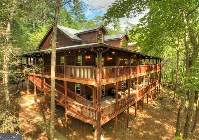 Photo 2 of Mansion for sale at 390 Twin Creeks, Blue Ridge, GA 30513 | MLS# 10756763 | Listing updated on 2026-05-18