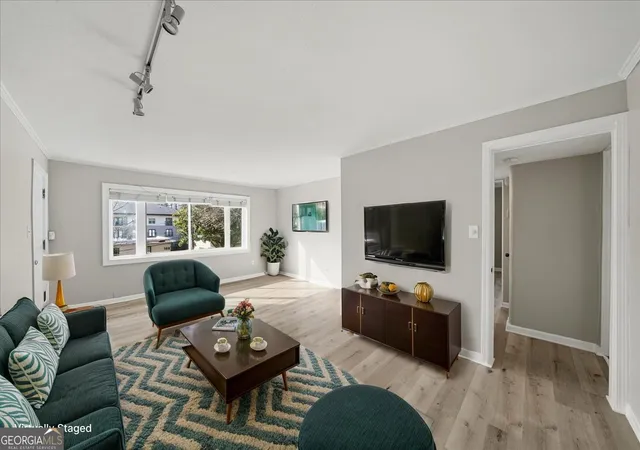 Listing Photo 5 - Condo for sale in building located at 101 Ardmore Pl NW, Atlanta, GA 30309 - Unit #3