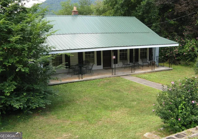 Photo 3 of Single family home for sale at 20 S Scruggs St, Clayton, GA 30525 | MLS# 10815459 | Listing updated on 2026-08-13