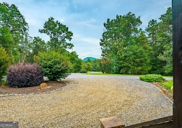 Photo 3 of Single family home for sale at 350 Kensington Dr, Mineral Bluff, GA 30559 | MLS# 10822012 | Listing updated on 2026-08-22