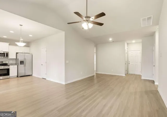 Photo 3 of Sale Pending at 146 Culver St, Jackson, GA 30233 | MLS# 10825757 | Listing updated on 2026-10-08