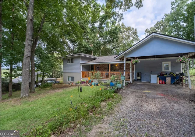 Photo 3 of Single family home for sale at 31 Rock Fence Cir Se, Cartersville, GA 30121 | MLS# 10785653 | Listing updated on 2026-09-13