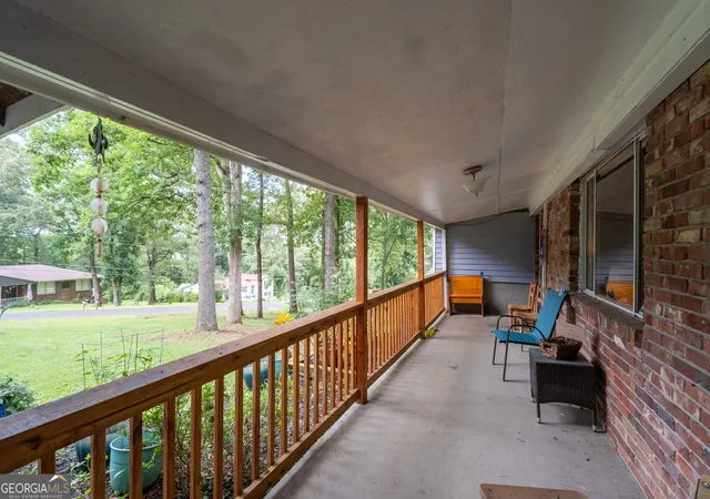 Photo 3 of Single family home for sale at 31 Rock Fence Cir Se, Cartersville, GA 30121 | MLS# 10785653 | Listing updated on 2026-09-13