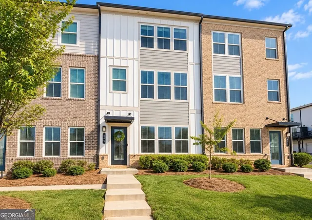 Photo 1 of Townhouse for sale at 805 Cameron Trl, Acworth, GA 30102 | MLS# 10872133 | Listing updated on 2026-10-27