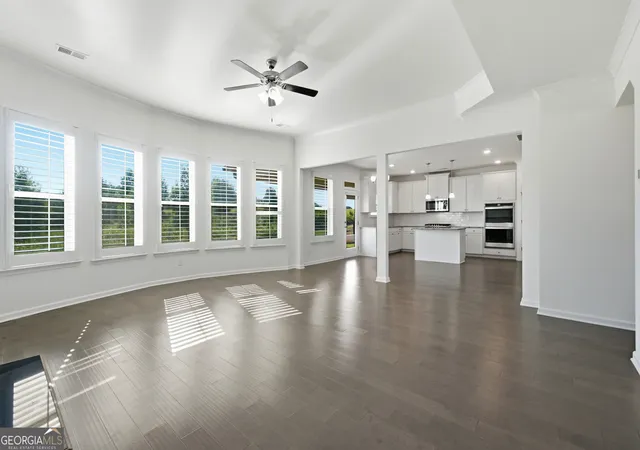Photo 3 of Single family home for sale at 1221 Hawthorne Cir, Madison, GA 30650 | MLS# 10808999 | Listing updated on 2026-08-25