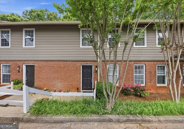 2nd image of 7750 Roswell Rd #9F, Sandy Springs, GA 30350 | MLS# 10801195