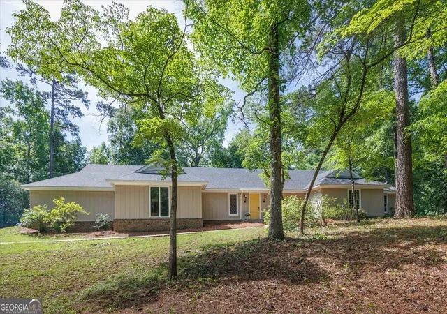 Homes for sale in Macon, GA | 4950 Wellington Dr, Macon, GA 31210 | MLS# 10784979