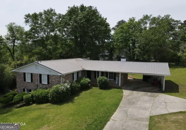 Photo 1 of Single family home for sale at 2960 Stuart Dr, Macon, GA 31204 | MLS# 10733473 | Listing updated on 2026-07-18