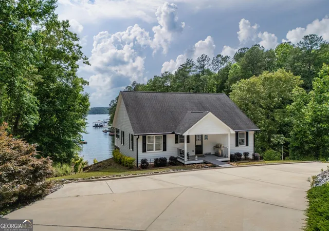 Homes for sale in Wedowee, AL | 890 County Road 816, Wedowee, AL 36278 | MLS# 10799072