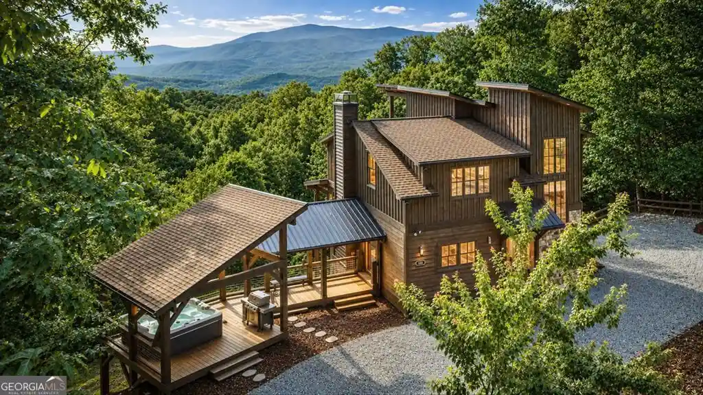 Single family home for sale at 128 Amy Crk Cir, Ellijay, GA 30540 | MLS# 10881839