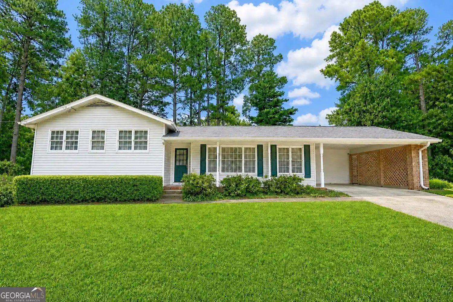 Photo 1 of Single family home for sale at 2523 Andover Dr, Atlanta, GA 30360 | MLS# 10857663 | Listing updated on 2026-10-16