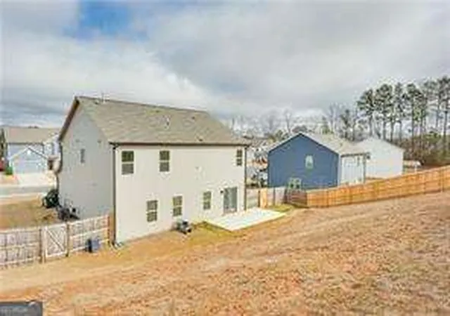 Photo 4 of Single family home for sale at 76 Brookstone Ct, Acworth, GA 30101 | MLS# 10771237 | Listing updated on 2026-10-19