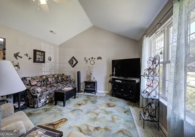 3rd image of 33 Westbury Dr Nw, Rome, GA 30165 | MLS# 10779361