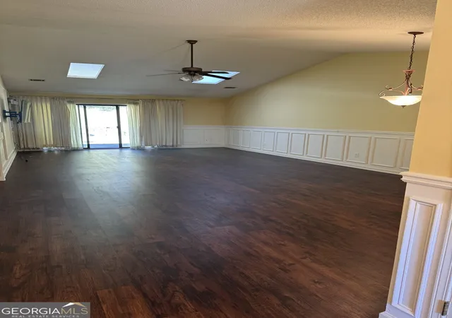 Photo 4 of Townhouse for sale at 7177 Woodridge Ln, Union City, GA 30291 | MLS# 10874509 | Listing updated on 2026-10-30