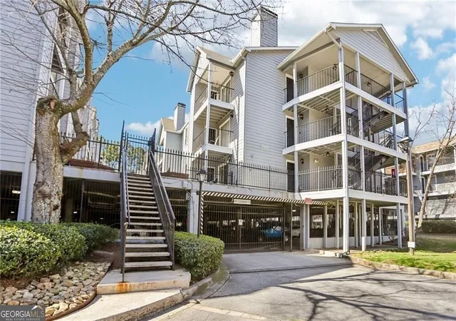 1st image of 324 Granville Ct, Sandy Springs, GA 30328 | MLS# 10831624