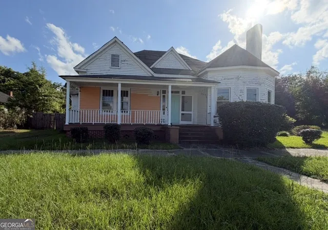 1st image of 807 Academy Ave, Waynesboro, GA 30830 | MLS# 10830153