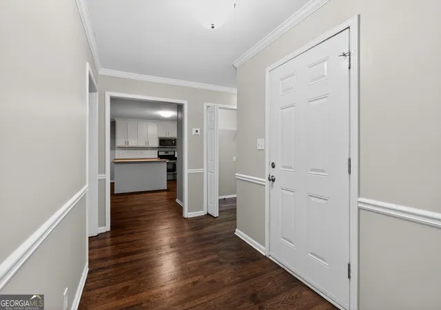 5th image of 7127 Riverside Dr, Atlanta, GA 30328 | MLS# 10782169