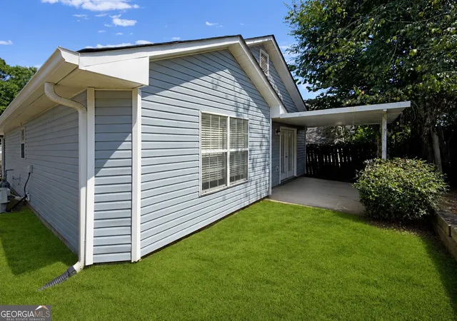 3rd image of 131 Oak Cir, Stockbridge, GA 30281 | MLS# 10831461