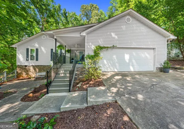 Homes for sale in Westminster, SC | 1303 South Arrowhead Dr, Westminster, SC 29693 | MLS# 10798758