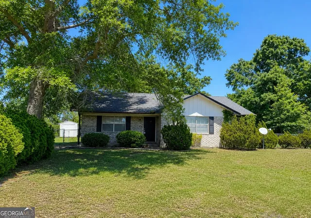 Photo 1 of Single family home for sale at 61 Kyle Ln, Hinesville, GA 31313 | MLS# 10757088 | Listing updated on 2026-09-17