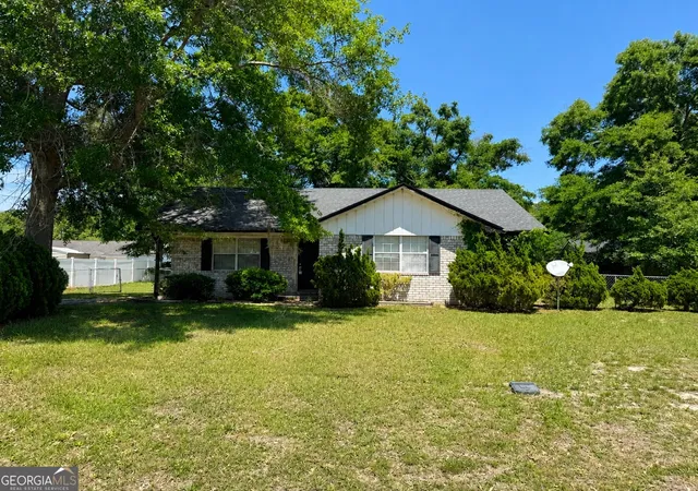 Photo 2 of Single family home for sale at 61 Kyle Ln, Hinesville, GA 31313 | MLS# 10757088 | Listing updated on 2026-09-17