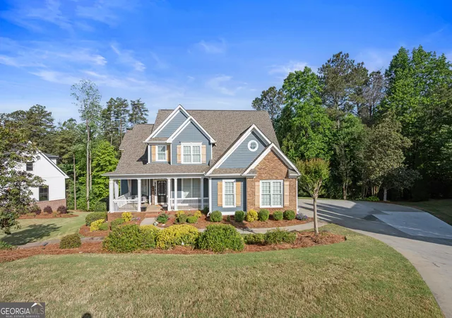 1st image of 4452 Sandhurst Pl, Flowery Branch, GA 30542 | MLS# 10754796