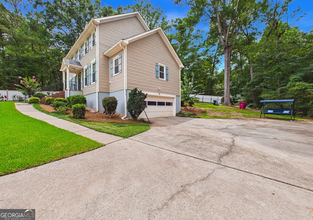 Photo 3 of Sale Pending at 125 Rivoli Oaks Cir, Macon, GA 31210 | MLS# 10812161 | Listing updated on 2026-08-25