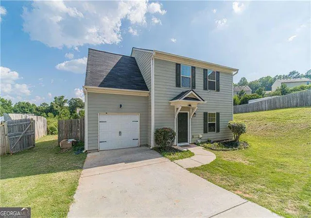 Photo 2 of Single family home for sale at 707 Nonsuch Ct, Winder, GA 30680 | MLS# 10820219 | Listing updated on 2026-08-20