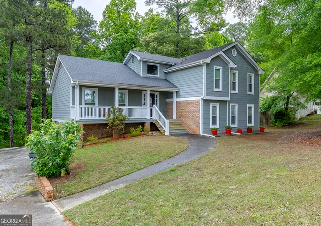 Homes for sale in Snellville, GA | 3236 Classic Dr, Snellville, GA 30078 | MLS# 10764000