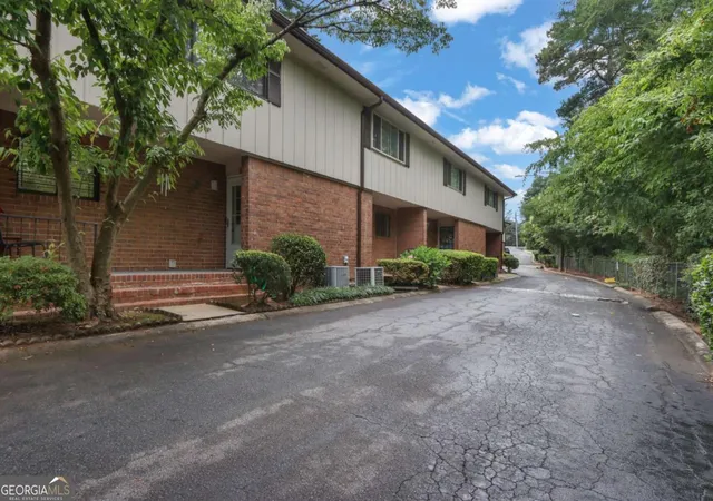 Condo for sale at 2524 Bradford Sq NE, Atlanta, GA 30345 | MLS# 10784194