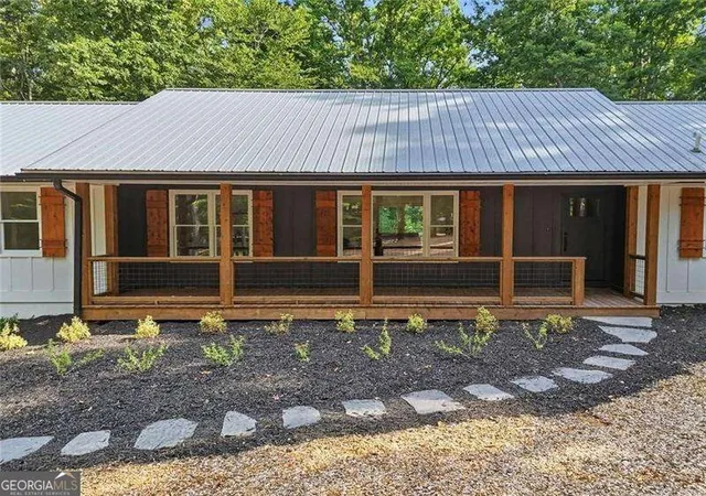 Photo 3 of Single family home for sale at 627 Ammons Dr, Waleska, GA 30183 | MLS# 10833174 | Listing updated on 2026-08-26
