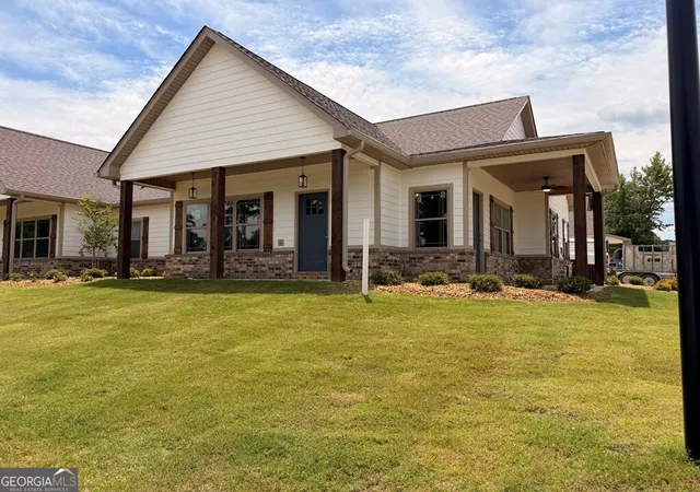 Homes for sale in Chatsworth, GA | 88 Maddox Ln #88, Chatsworth, GA 30705 | MLS# 10804722